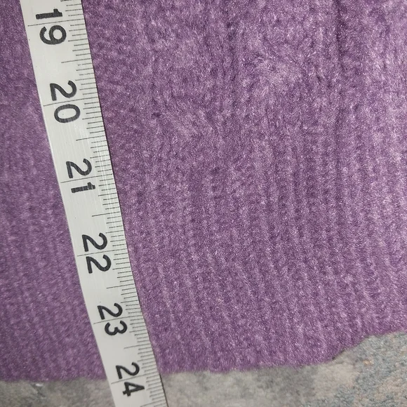 Soft Cable Knit Sweater - Picture 9 of 12